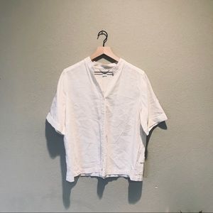 🎉 CJ Banks White Button Up